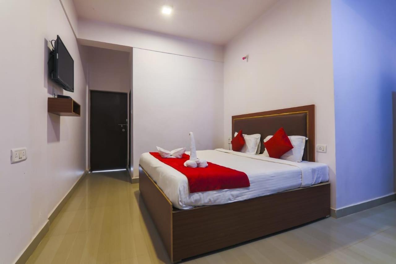 Fullmoon Beach Place Candolim Dış mekan fotoğraf