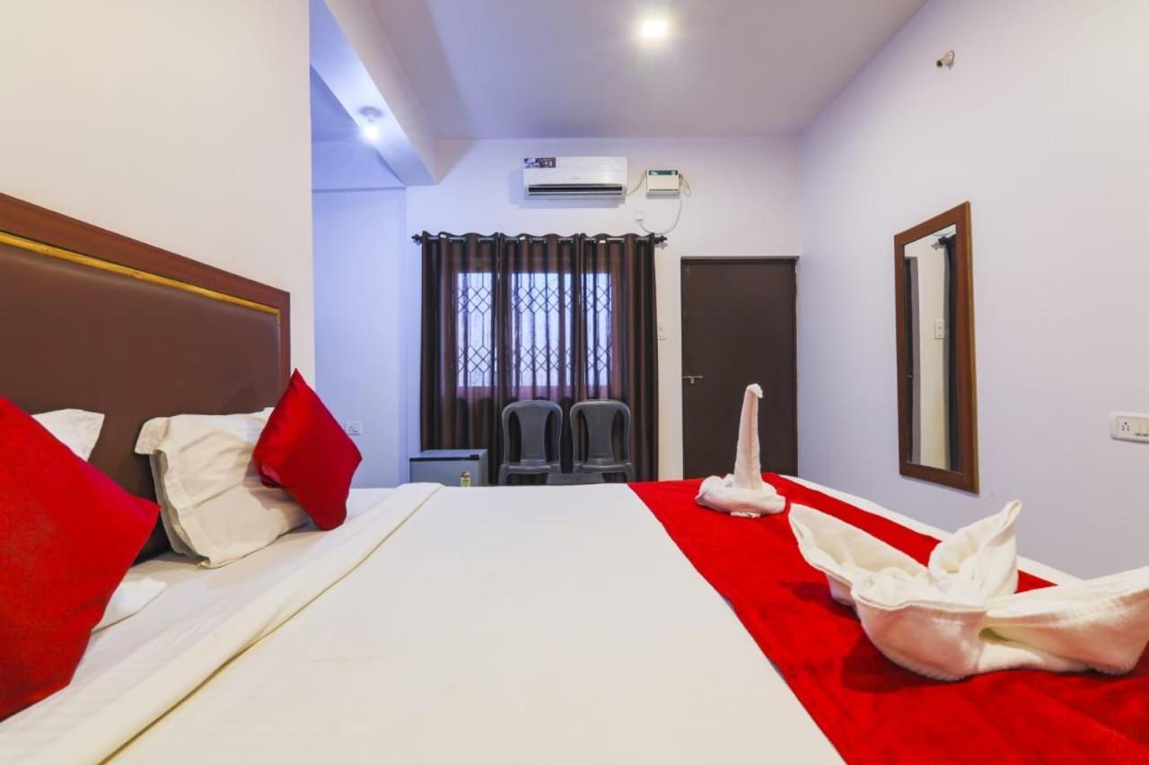 Fullmoon Beach Place Candolim Dış mekan fotoğraf